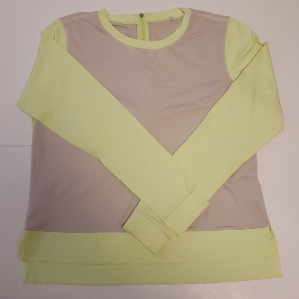 Lululemon Warm Up Crew size 10 long sleeve